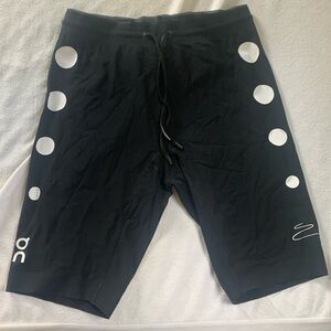 On Running mens half tights size medium